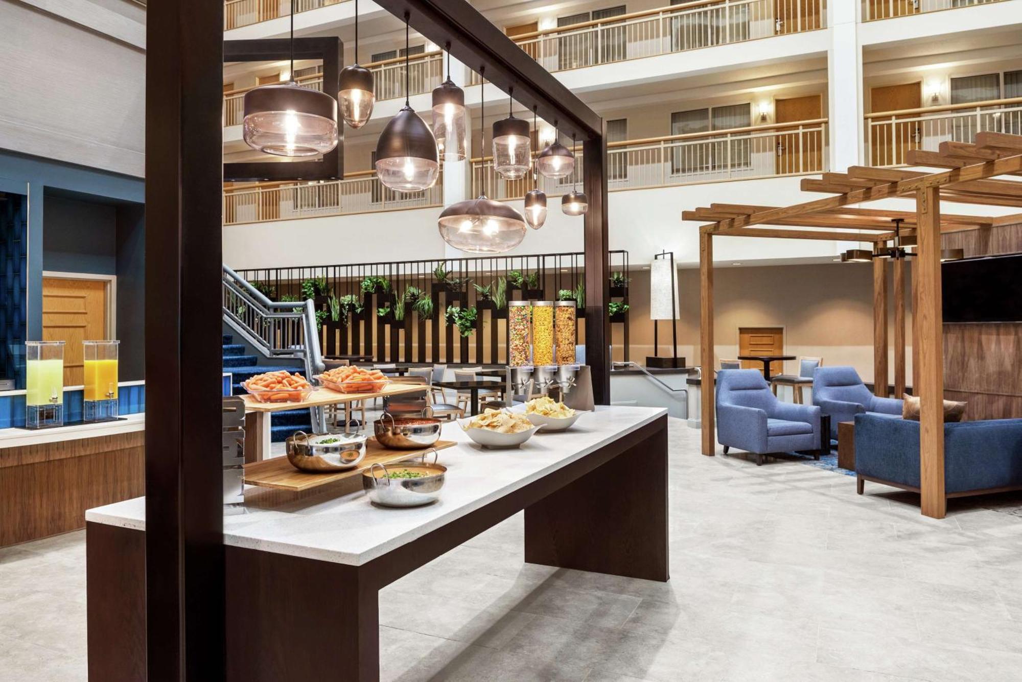Embassy Suites By Hilton Columbus Dublin Bagian luar foto