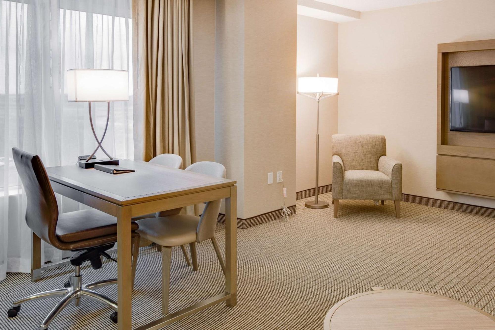 Embassy Suites By Hilton Columbus Dublin Bagian luar foto