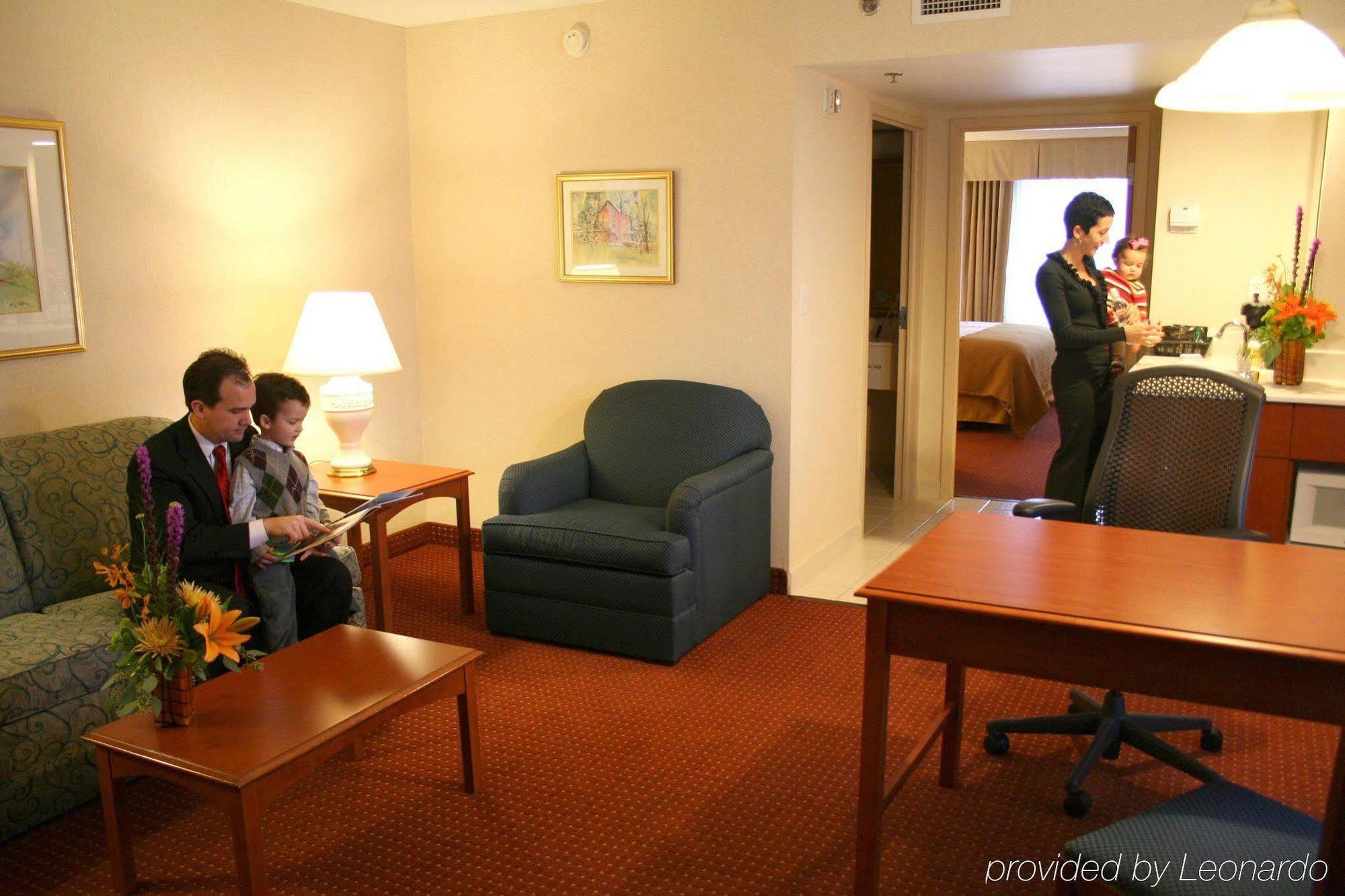 Embassy Suites By Hilton Columbus Dublin Bagian luar foto