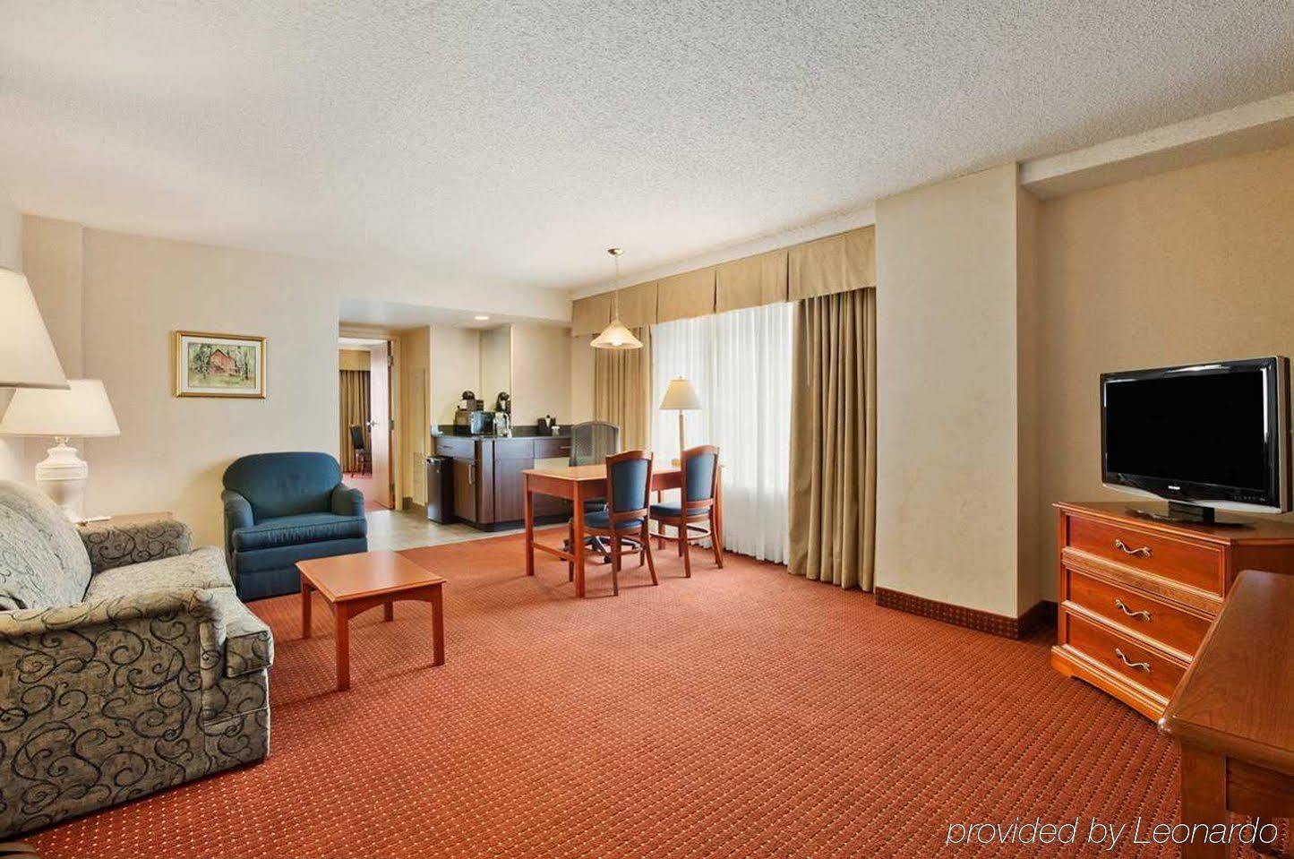 Embassy Suites By Hilton Columbus Dublin Bagian luar foto